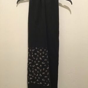 Ellen Tracy scarf, black 